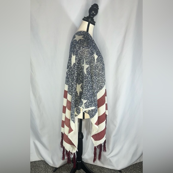 Patriotic America Poncho Wrap Scarf USA Stars Stripes NWT United States July 4th - Picture 4 of 7